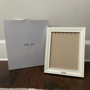 ❌ SOLD ❌ Stella & Dot Necklace / Jewelry Display Frame